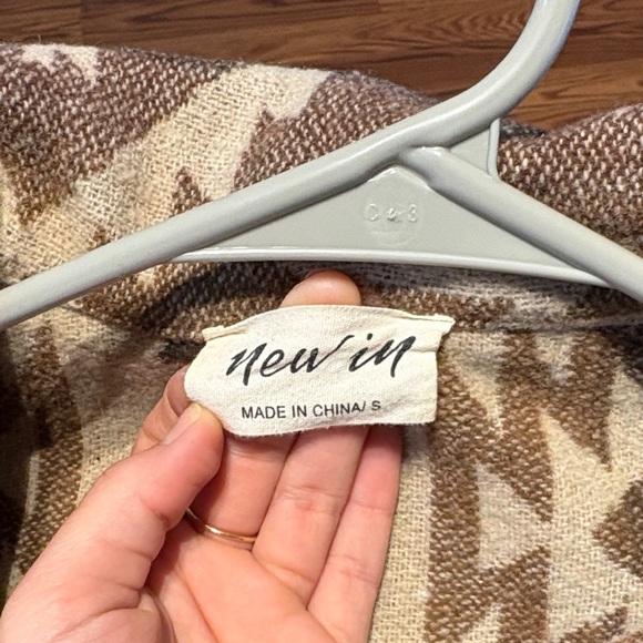 Brown Patterned Jacket/Shacket - Picture 3 of 5